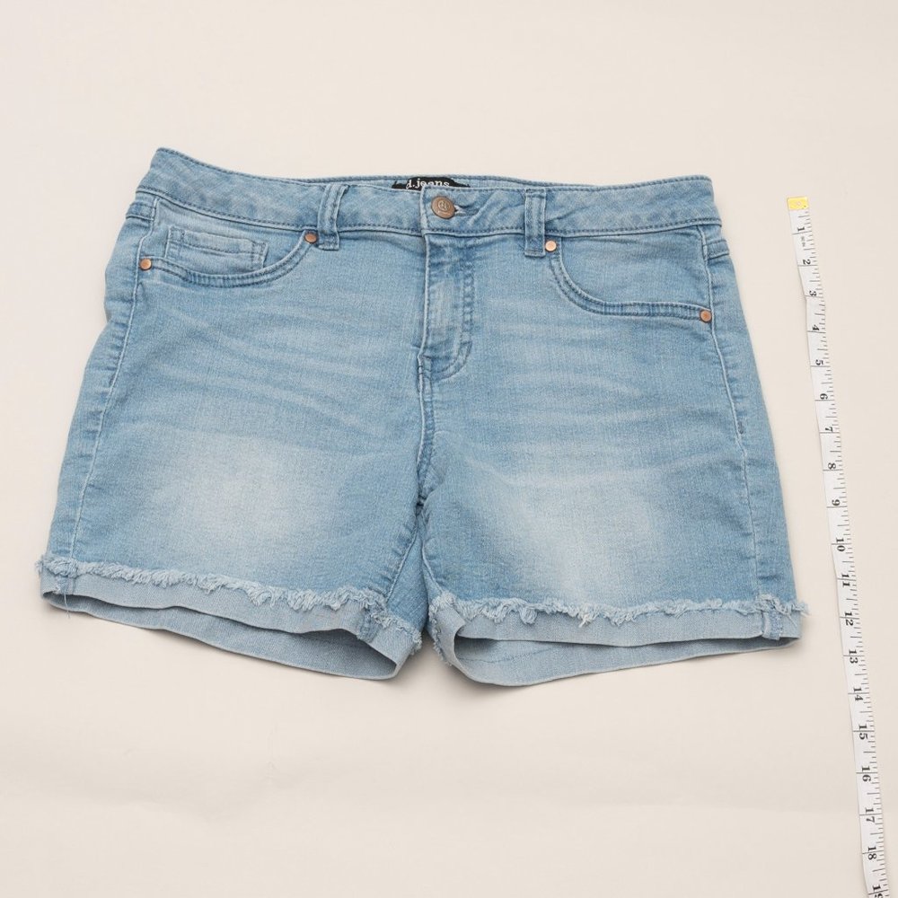 D. Jeans Light Denim Shorts